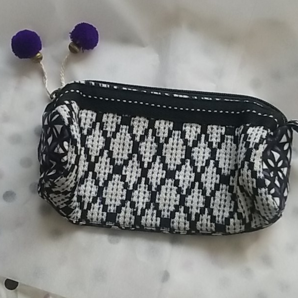 Pouch - Picture 5 of 8